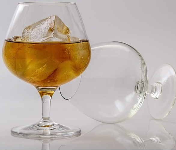  LICORES VARIOS CON HIELO 