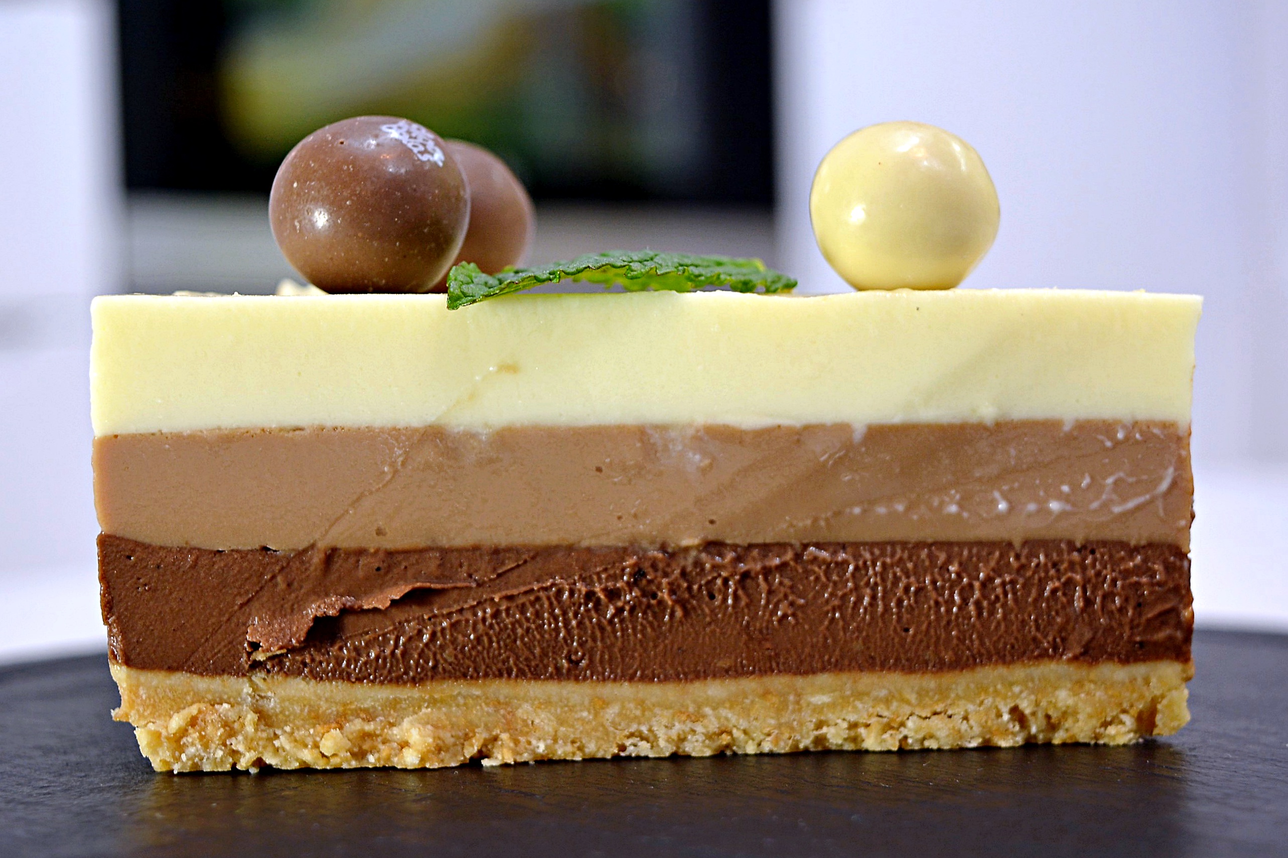 TARTA TRES CHOCOLATES